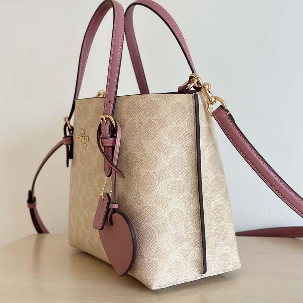 Coach Rose Pink Tote Bag - Picture 3 of 8